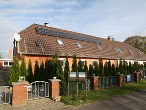 House | Exterior - Ferienhaus mit 2 Kaminofen in Zarchlin (Barkhagen)