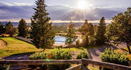 Apartment in Montaione With Carport