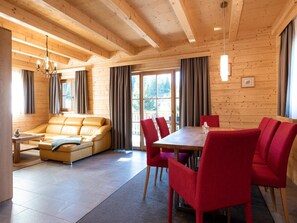 House | Living room