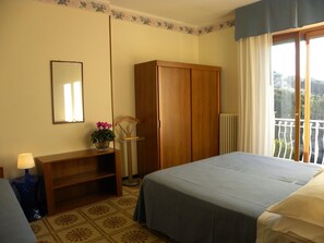 1 bedroom, individually furnished - Apartment in Pietra Ligure With Garage (Pietra Ligure)