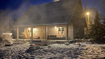 ุงูู
ูุดุฃุฉ ู
ู ุงูุฎุงุฑุฌ