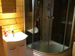 Ferienhaus | Badezimmer