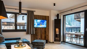 House | Living area | Fireplace
