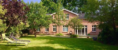House | Property grounds