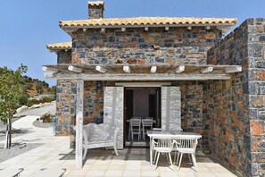 House | Dining