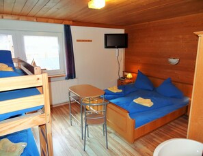 House - Large Holiday Home With Garden and Balcony in Otztal (Laengenfeld)
