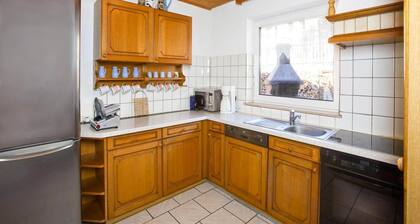 Large Holiday Home With Garden and Balcony in Otztal