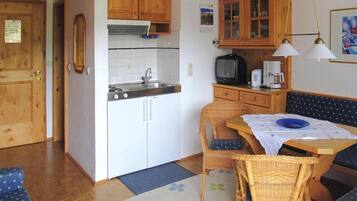 Apartment | Tempat makan