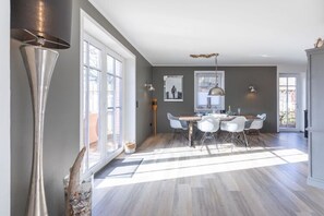 House | Dining - Wundervolles Ferienhaus fur Tating (Tating)