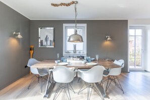 House | Dining - Wundervolles Ferienhaus fur Tating (Tating)