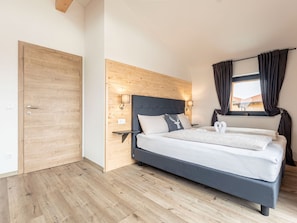 3 Schlafzimmer, individuell eingerichtet