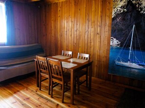 House | Dining