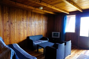 Living room - Summer House by Lake Jamno Near the Sea (gmina Sianów)