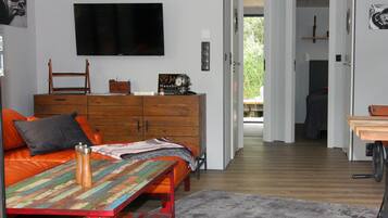 Mobile Home | Dining