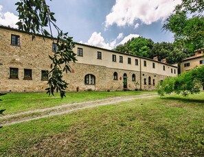 Apartment | Exterior - Apartment in Santo Pietro Belvedere With Pool-formerly TUI Ferienhaus (Capannoli)