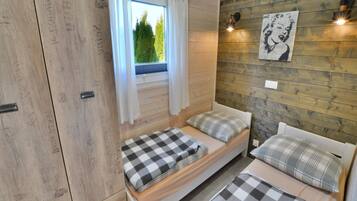 1 bedroom, individually furnished, bed sheets