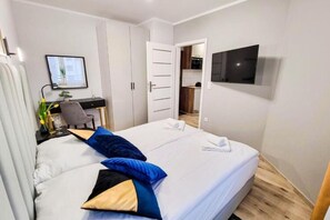 Lägenhet | 2 sovrum, unika möbler, strykjärn/strykbräda och sängkläder