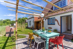 House | Dining