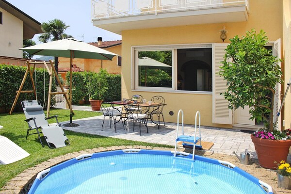 Villa In Camaiore Near Sandy Beaches - Camaiore