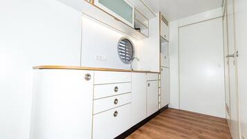 Mobil Karavan | Kamar mandi