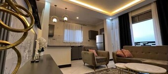 LivLuxe Apartments 7