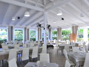 House | Dining - Apartment in Baia Domzia Near the sea (Sessa Aurunca)