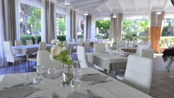 House | Tempat makan