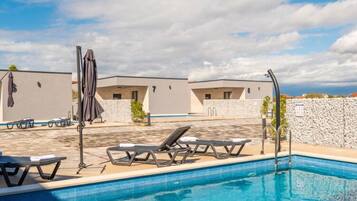 Villa | Pool | Indoor pool, outdoor pool