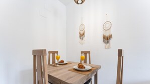 Apartment | Dining - Faro's Apartment in Los Boliches for 4 (Fuengirola)