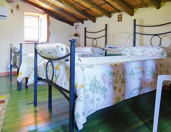 House | 2 bedrooms, individually furnished