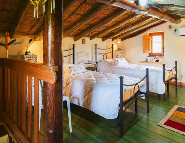 Ferienhaus | 2 Schlafzimmer, individuell eingerichtet