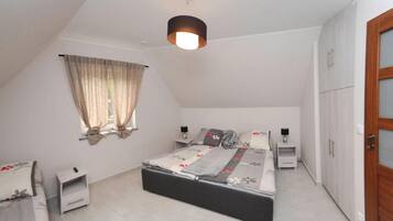 House | 2 bedrooms, individually furnished