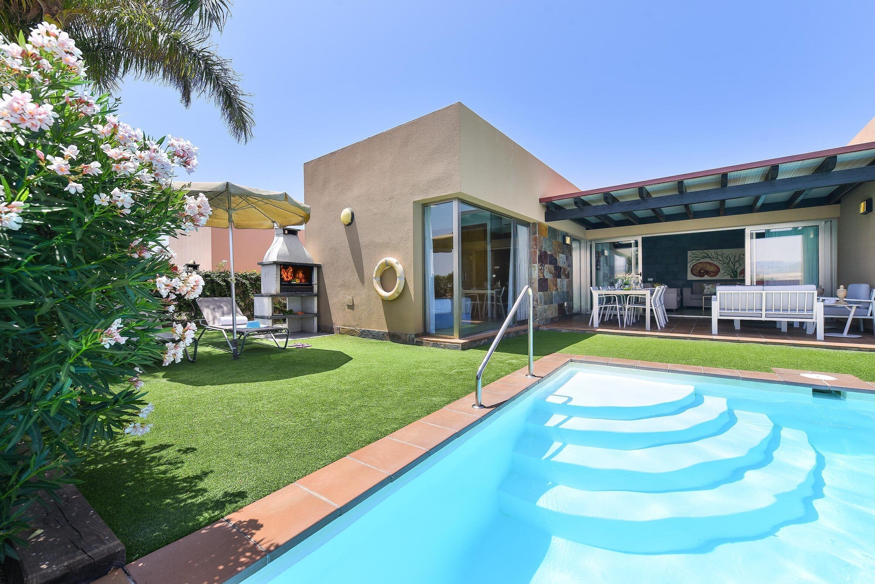 House | Pool | Indoor pool, outdoor pool