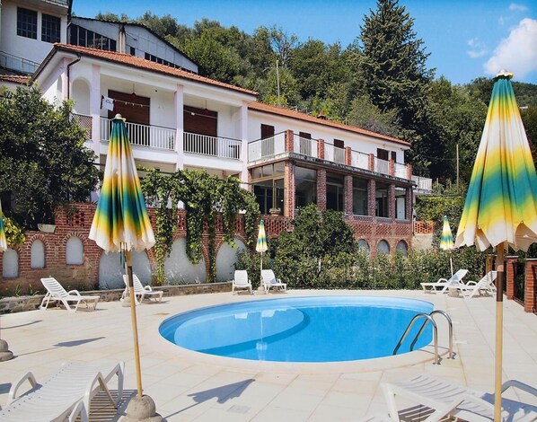 Apartamento | Piscina | Una piscina al aire libre