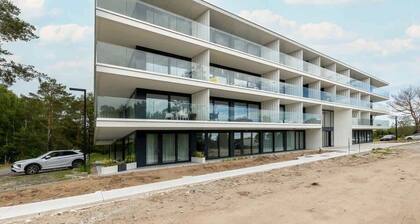 Stylish Studio | Rooftop Pool | Parking | 700 m to the Beach