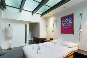 2 bedrooms, Internet, bed sheets