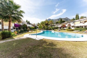 Apartment | Pool - Faro's Marbella Apartment - Monte Paraiso (Malaga)