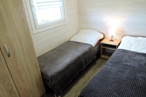 Room - Cottage in Dziwnowek Near Baltic Sea & Lake (Kamien Pomorski)