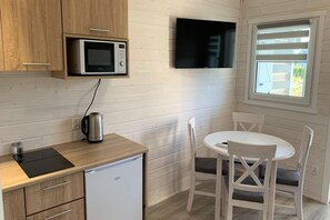 Dining - Cottage in Dziwnowek Near Baltic Sea & Lake (Kamien Pomorski)