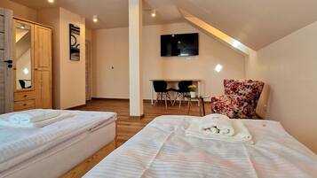 6 bedrooms, individually furnished, bed sheets