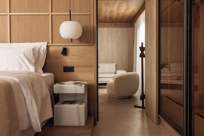 Minibar, coffres-forts dans les chambres, bureau, chambres insonorisées