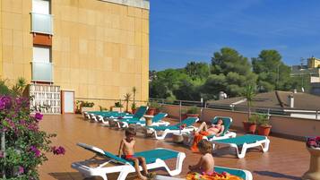 Apartemen | Kolam renang | Kolam renang outdoor