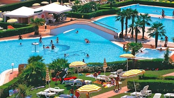 Apartment | Pool | Outdoor pool
