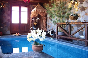 House | Pool