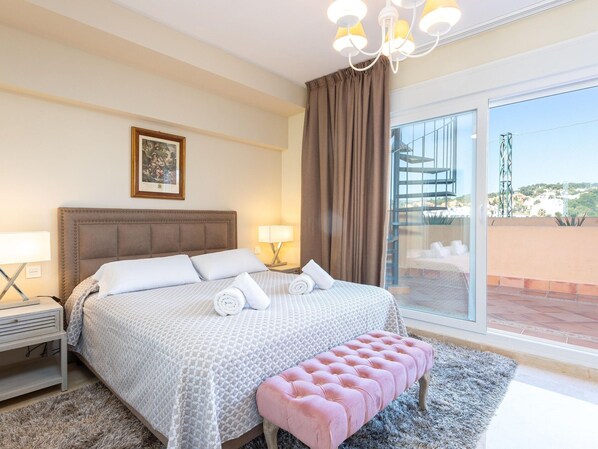 3 bedrooms, individually furnished - Apartment in Marbella Wtih Pool (Marbella)