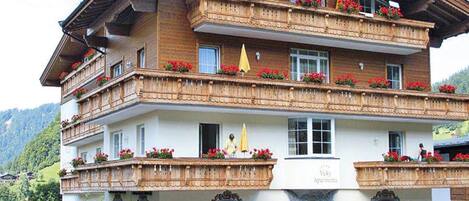 Apartment | Exterior