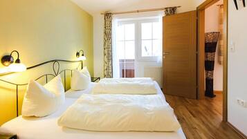 Apartment | 3 Schlafzimmer, individuell eingerichtet, Bettwäsche