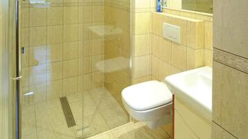 Apartment | Bathroom