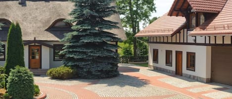 Apartment | Exterior