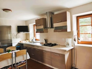 Apartment | Private kitchen | Highchair - Apartment in a Fantastic Location Just 20 m From Lake Boruja in Rekowo (Bytow)